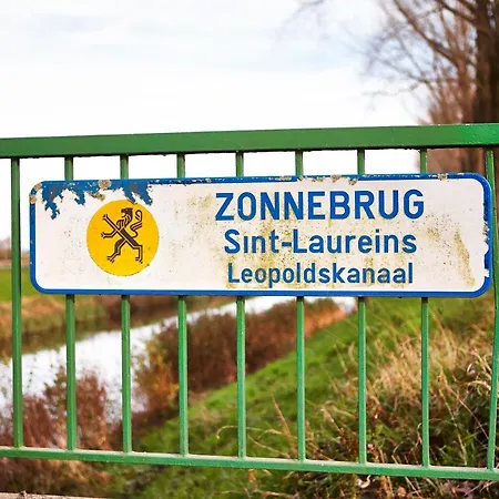 Holiday home De Zonnebrug