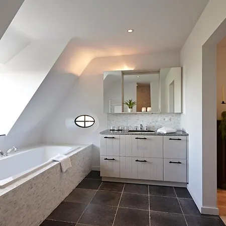 Holiday home De Zonnebrug Sint-Laureins